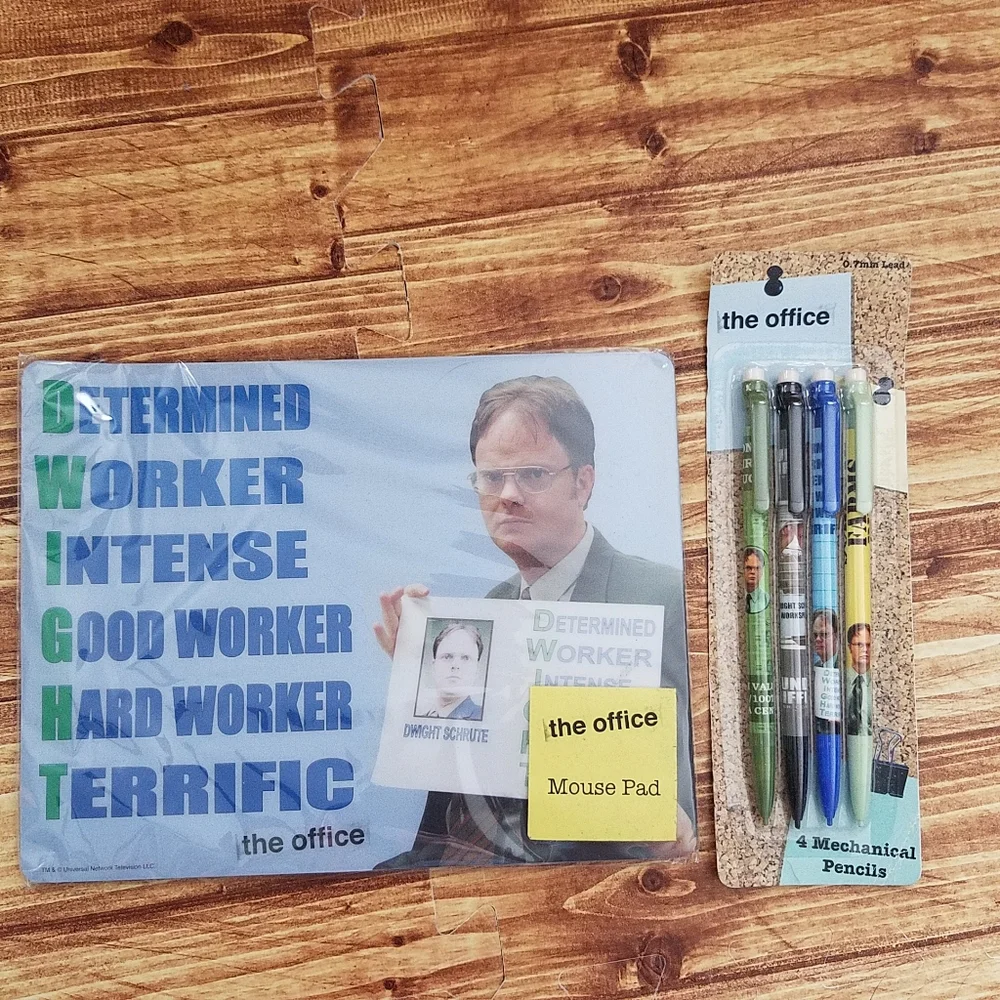 Universal The Office Pencil & Pen Set with Blue Mouse Pad Dwight Schrute